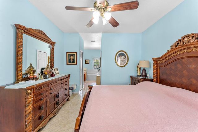 323 ALEGRIANO COURT, Kissimmee, FL 34758