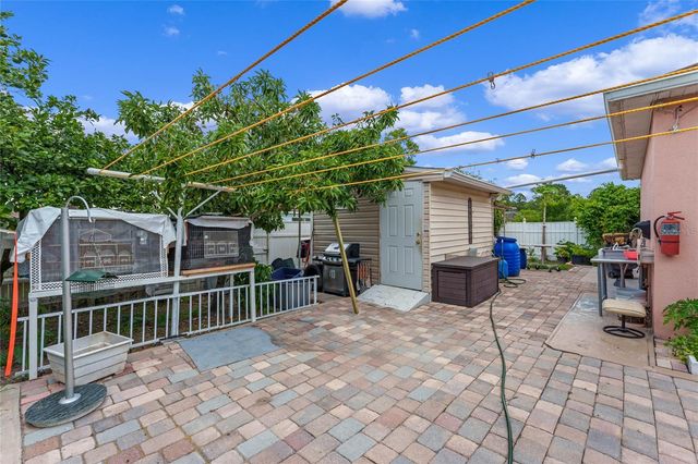 323 ALEGRIANO COURT, Kissimmee, FL 34758