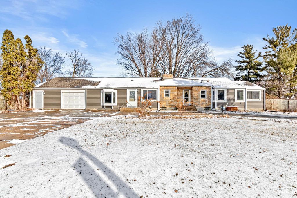 3375 145th Street W, Rosemount, MN 55068