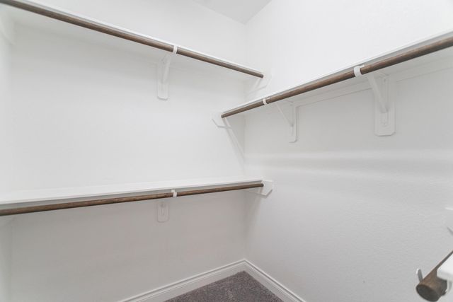 9430 Stablewood Lakes Lane, Tomball, TX 77375