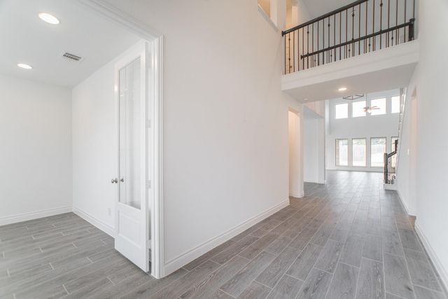 9430 Stablewood Lakes Lane, Tomball, TX 77375