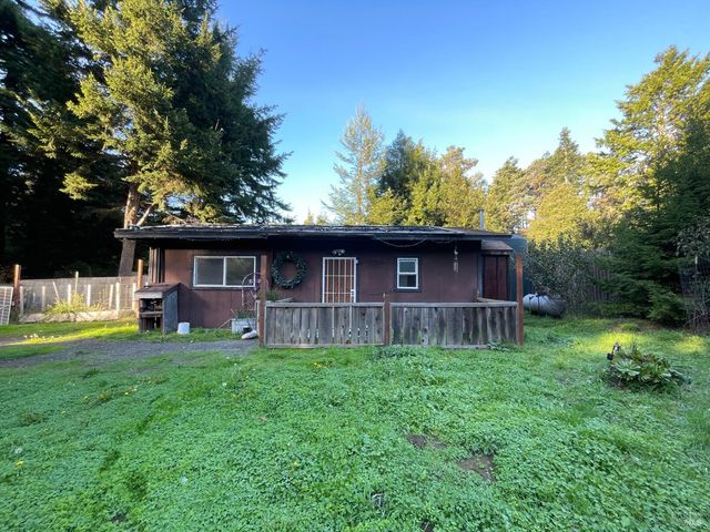 14875 Atkins Way, Fort Bragg, CA 95437