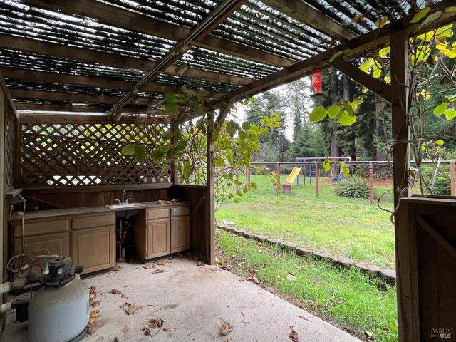 14875 Atkins Way, Fort Bragg, CA 95437