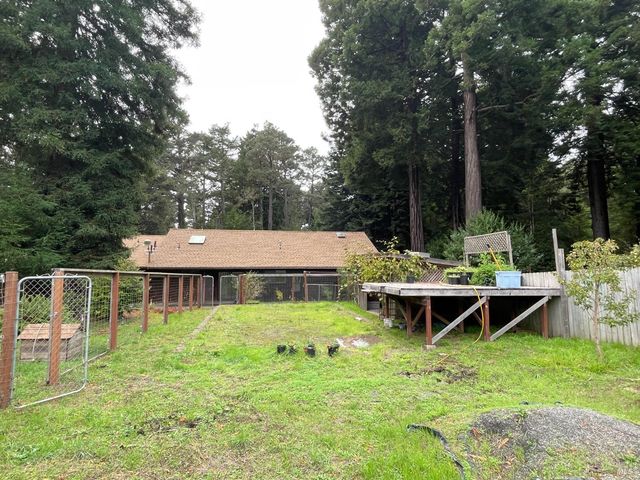 14875 Atkins Way, Fort Bragg, CA 95437