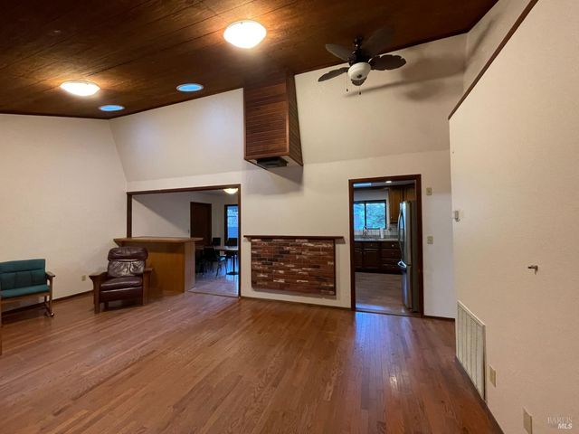 14875 Atkins Way, Fort Bragg, CA 95437