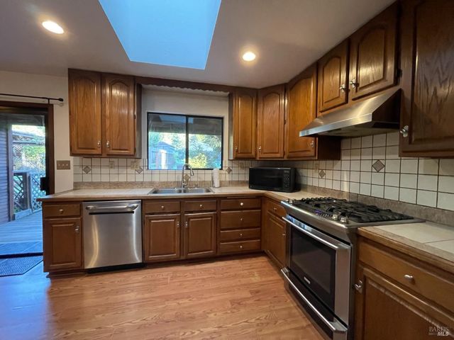 14875 Atkins Way, Fort Bragg, CA 95437