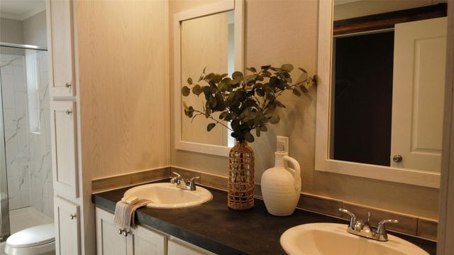 147 Ardales DR, Elgin, TX 78621