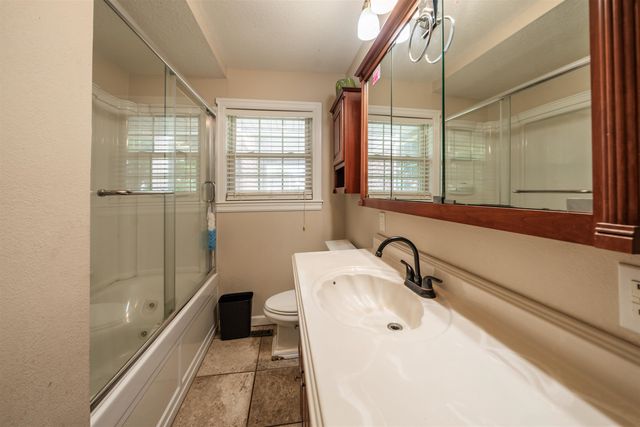 612 Holmes St, Kiowa, KS 67070