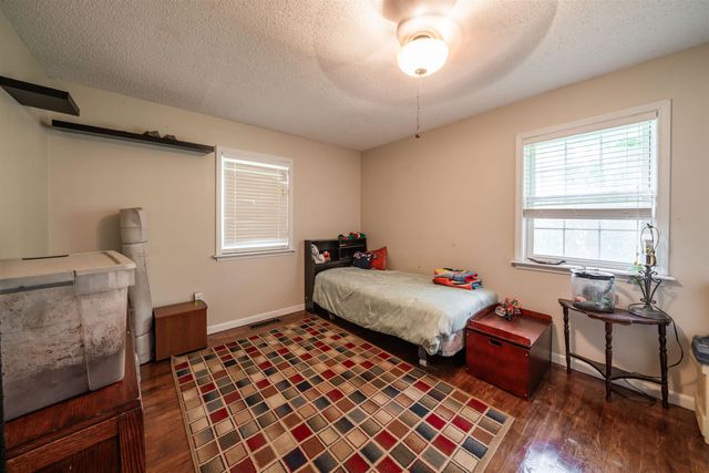 612 Holmes St, Kiowa, KS 67070