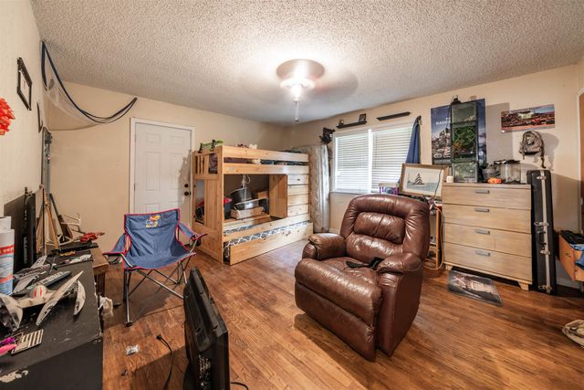 612 Holmes St, Kiowa, KS 67070