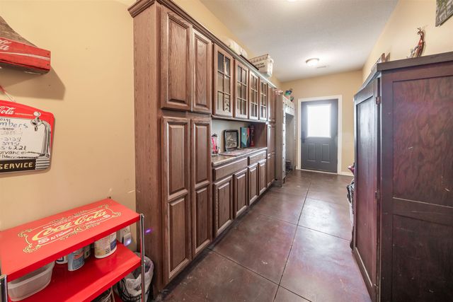 612 Holmes St, Kiowa, KS 67070