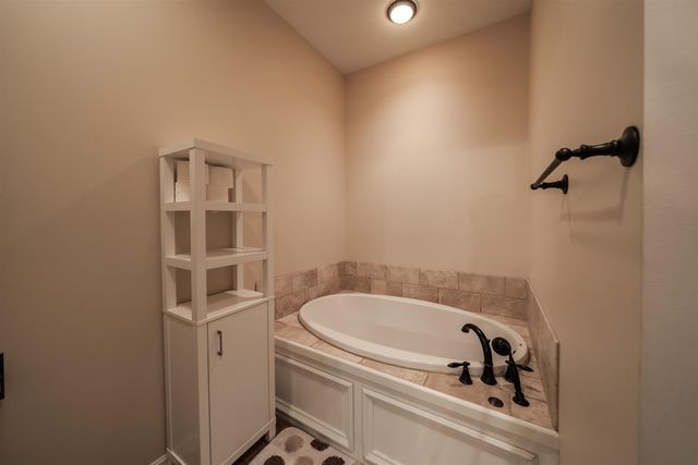 612 Holmes St, Kiowa, KS 67070