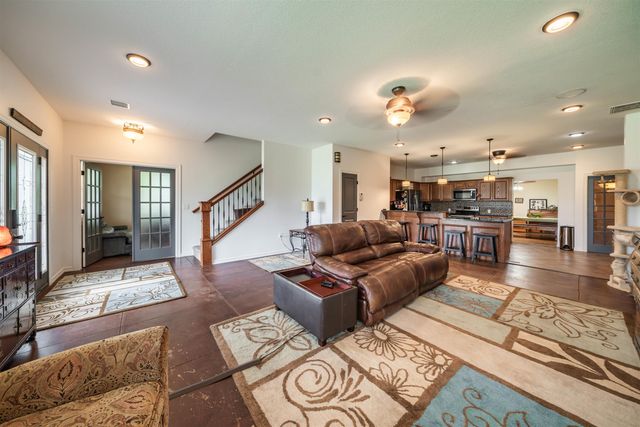 612 Holmes St, Kiowa, KS 67070