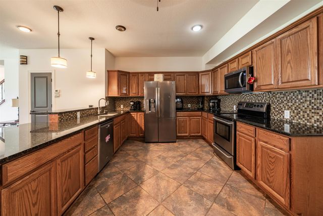 612 Holmes St, Kiowa, KS 67070