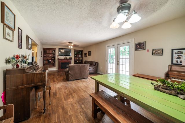 612 Holmes St, Kiowa, KS 67070