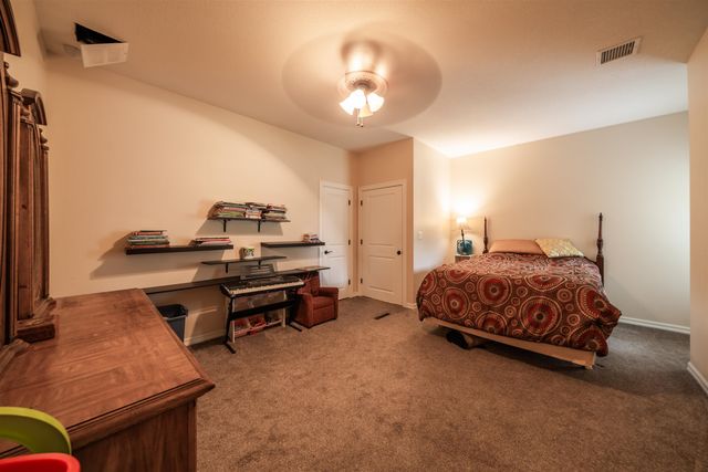 612 Holmes St, Kiowa, KS 67070