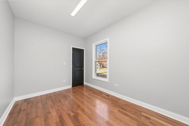 10141 S Emerald Avenue, Chicago, IL 60628