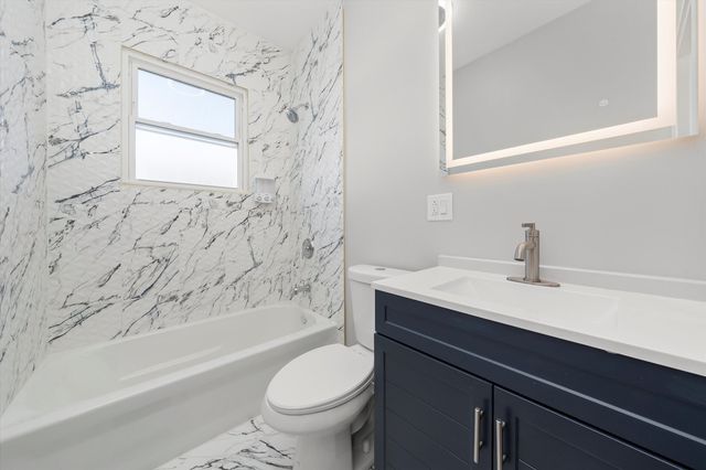 10141 S Emerald Avenue, Chicago, IL 60628