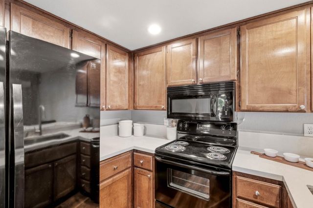 844 La Barbera Drive, San Jose, CA 95126