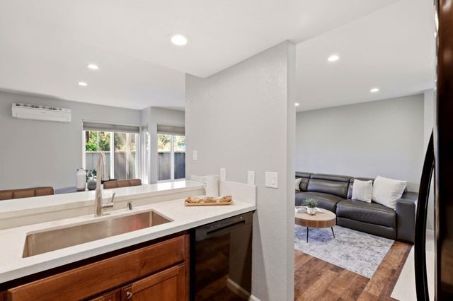844 La Barbera Drive, San Jose, CA 95126