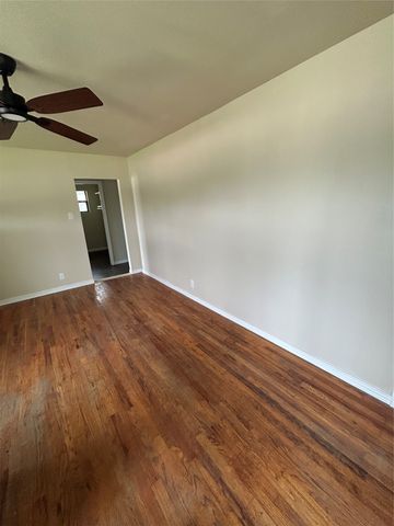 413 N Washington Street, West, TX 76691