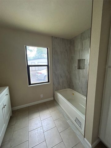 413 N Washington Street, West, TX 76691