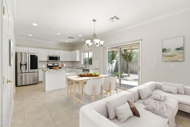 1555 E ELGIN Street, Gilbert, AZ 85295