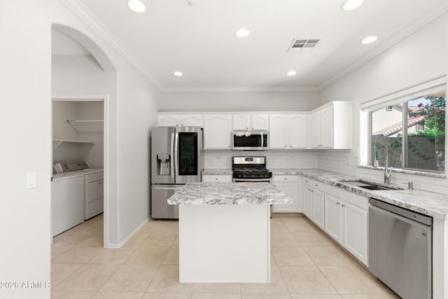 1555 E ELGIN Street, Gilbert, AZ 85295