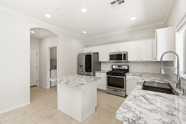 1555 E ELGIN Street, Gilbert, AZ 85295