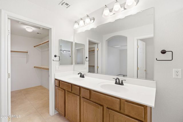 1555 E ELGIN Street, Gilbert, AZ 85295