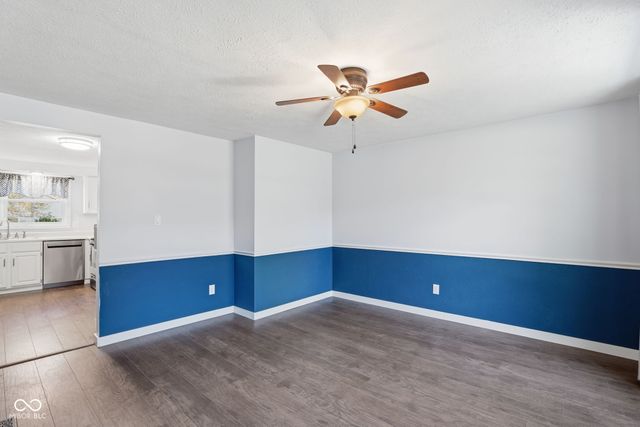 11302 Wood Creek Drive, Carmel, IN 46033