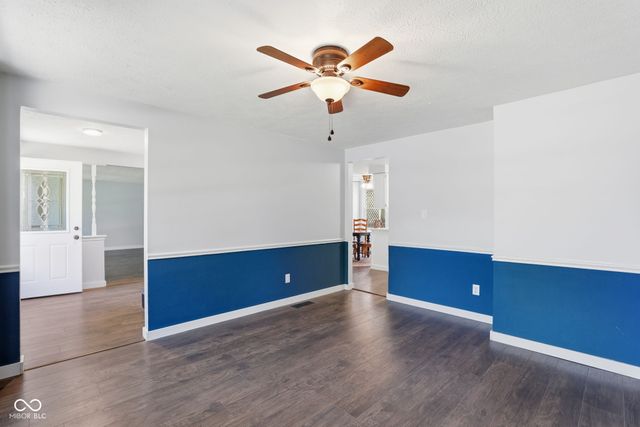 11302 Wood Creek Drive, Carmel, IN 46033