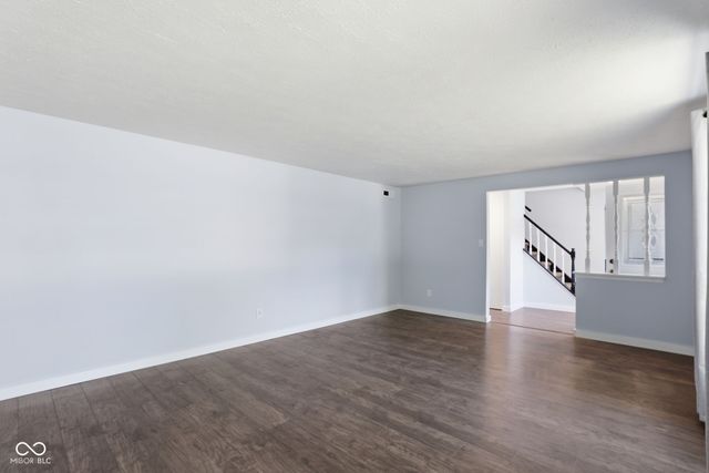 11302 Wood Creek Drive, Carmel, IN 46033