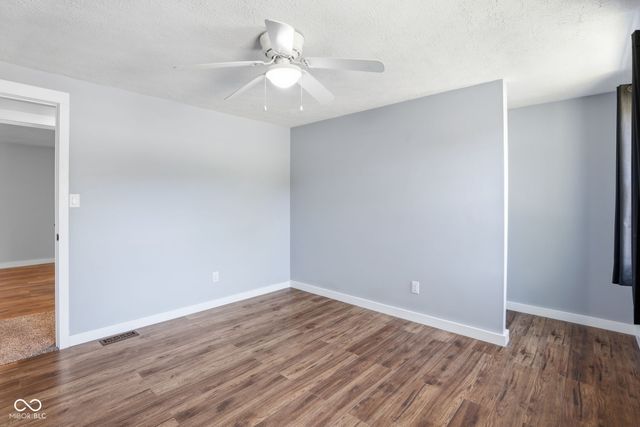 11302 Wood Creek Drive, Carmel, IN 46033