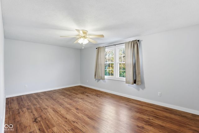 11302 Wood Creek Drive, Carmel, IN 46033