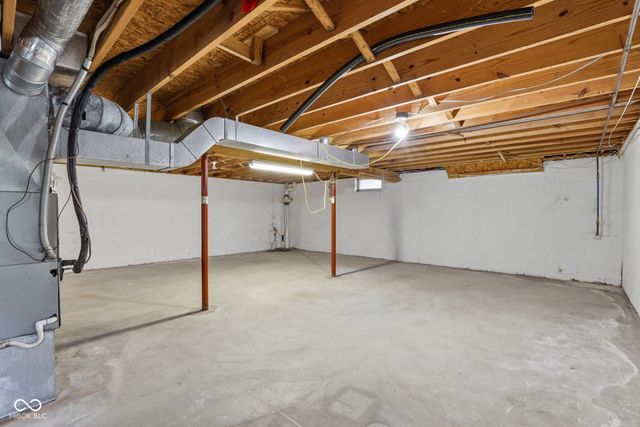 11302 Wood Creek Drive, Carmel, IN 46033
