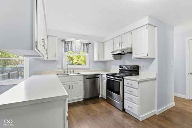 11302 Wood Creek Drive, Carmel, IN 46033