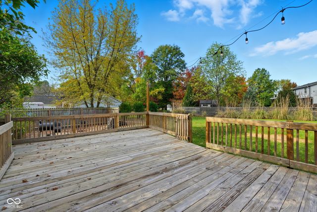 11302 Wood Creek Drive, Carmel, IN 46033