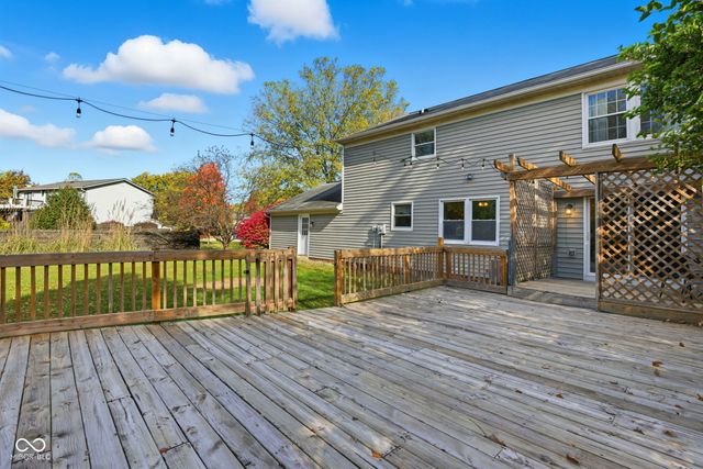 11302 Wood Creek Drive, Carmel, IN 46033