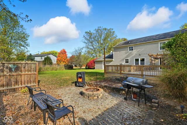 11302 Wood Creek Drive, Carmel, IN 46033