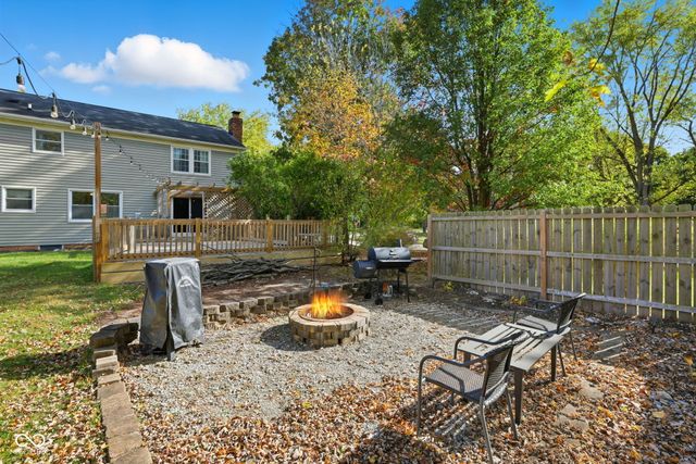 11302 Wood Creek Drive, Carmel, IN 46033