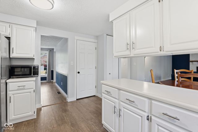 11302 Wood Creek Drive, Carmel, IN 46033