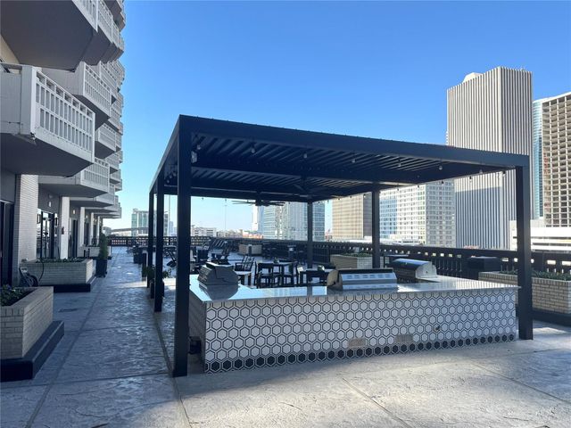 2016 Main Street 1807, Houston, TX 77002