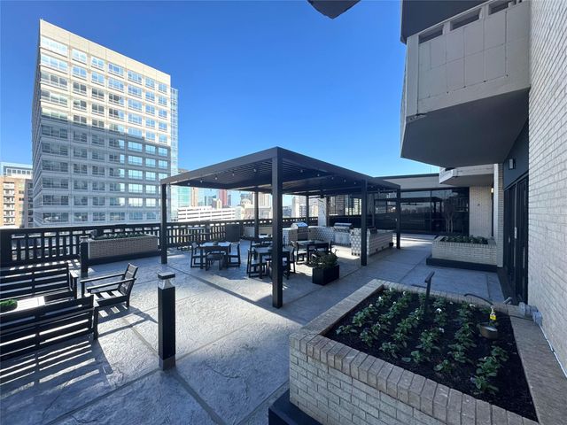 2016 Main Street 1807, Houston, TX 77002