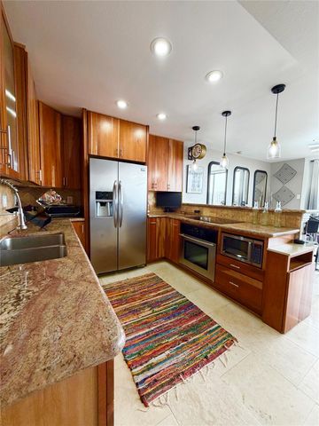 2016 Main Street 1807, Houston, TX 77002