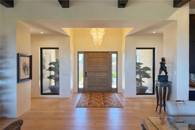32 Plaza Del Centro, Santa Fe, NM 87506