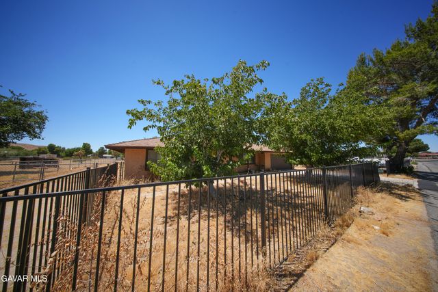 40245 169th Street, Palmdale, CA 93591