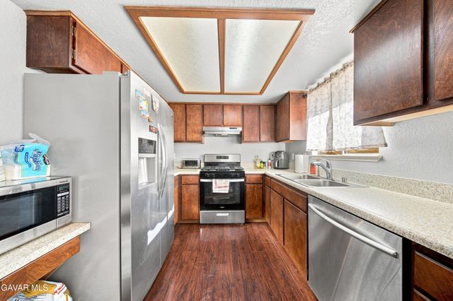 40245 169th Street, Palmdale, CA 93591