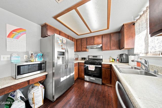 40245 169th Street, Palmdale, CA 93591