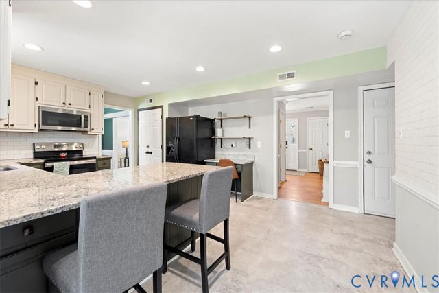 12402 Beauridge Ct, Midlothian, VA 23114